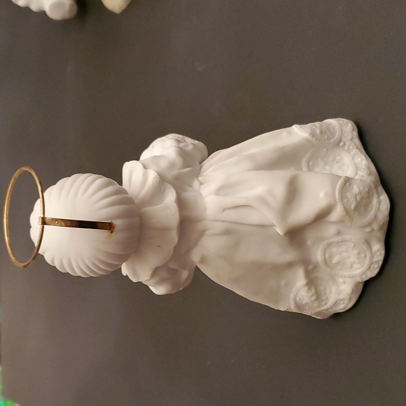 Angel singing praises - Picture 3 of 5